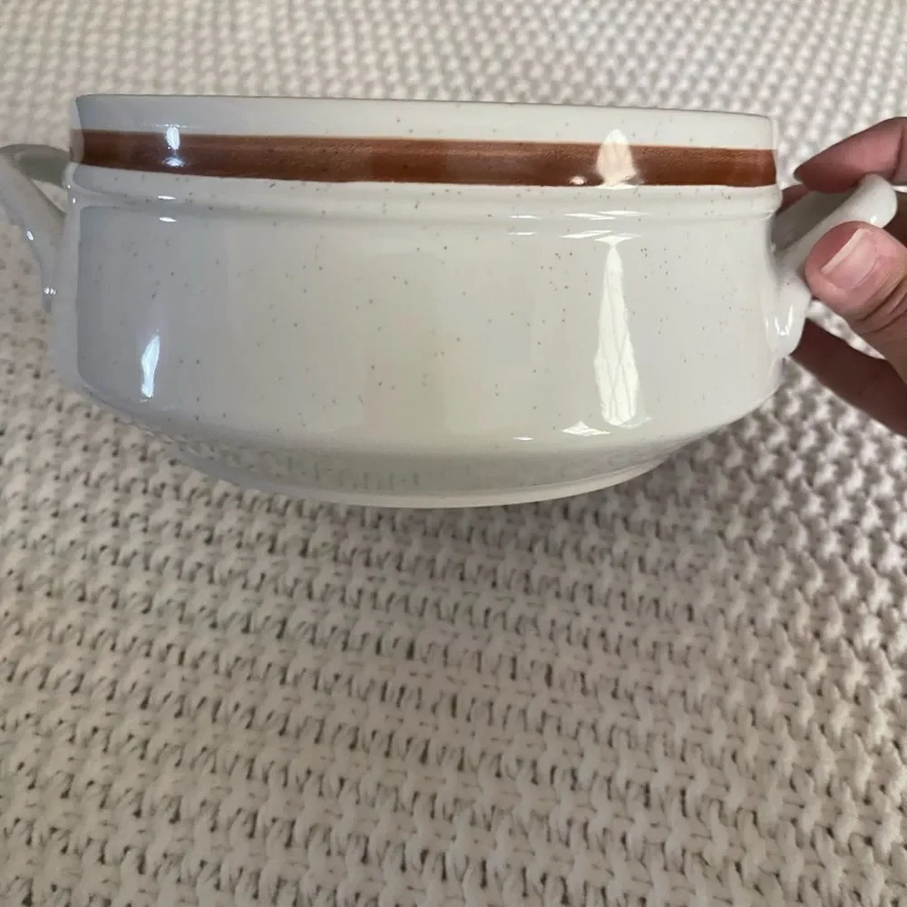 Bonsai Collection stoneware casserole dish with lid beige with‎ brown stripe